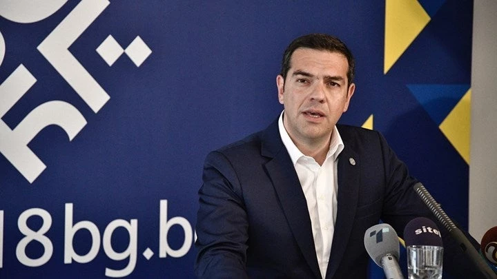 Τσίπρας: Ξενυχτήσαμε με τον Ζάεφ – Υπάρχει ακόμα απόσταση να διανυθεί για την επίτευξη συμφωνίας (Βίντεο)